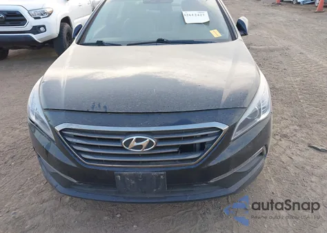 2015 Hyundai Sonata Limited z USA, uszkodzony, nr VIN 5NPE34AF1FH245005